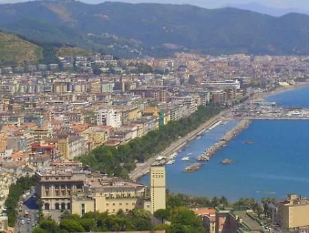 Metro Salerno