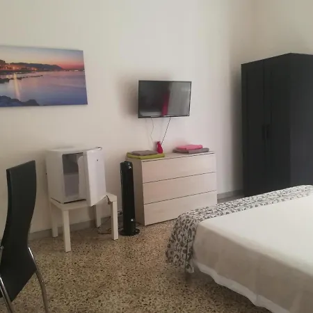 Bed & Breakfast Metro *